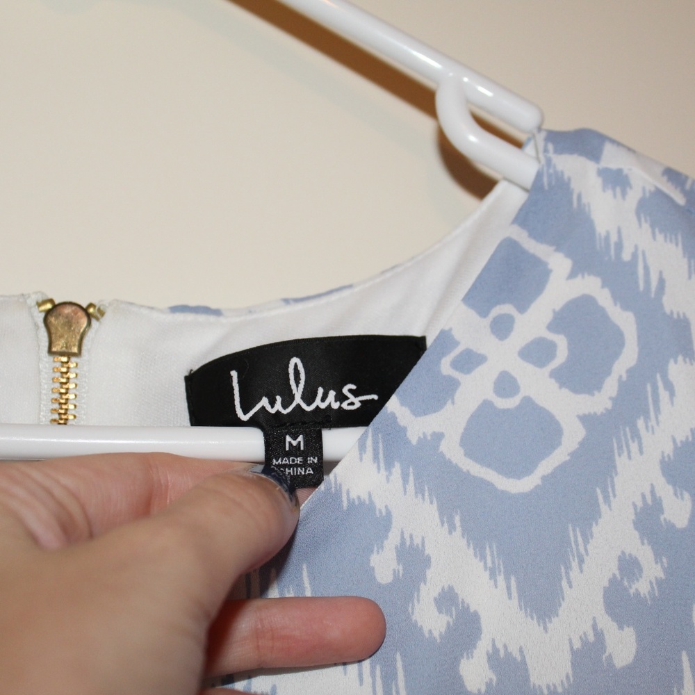 Lulu's Patterned Shift Dress - Picture 4 of 6
